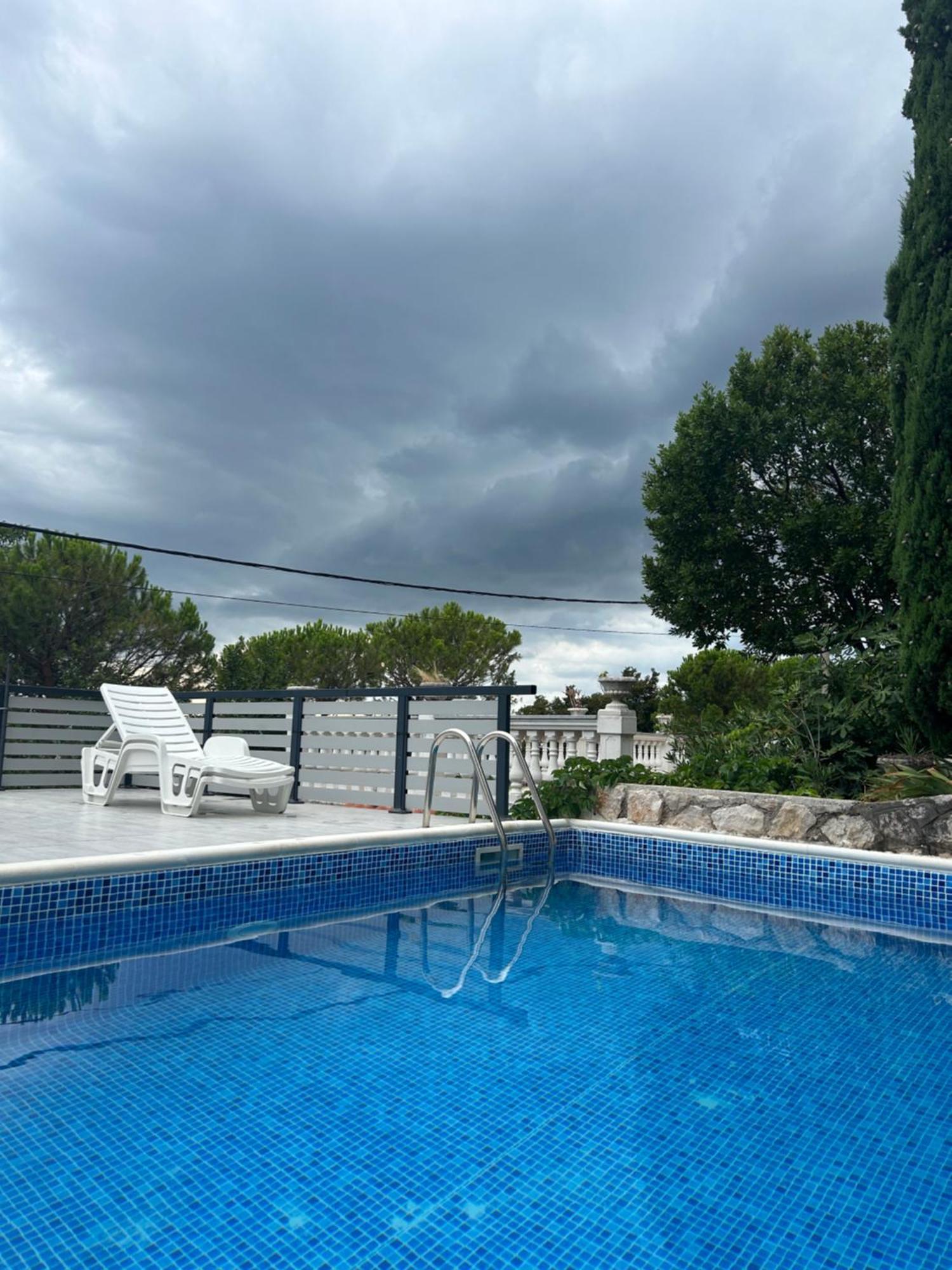 Hotel Sobe Za Odmor Jadran Dramalj Exterior foto